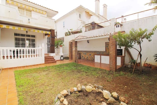 3 slaapkamer Halfvrijstaande villa te koop in Alhaurín de la Torre met zwembad garage - € 480.000 (Ref: 9358848)