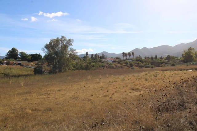 Finca/Landehus til salg i Alhaurín de la Torre - € 120.000 (Ref: 9378694)