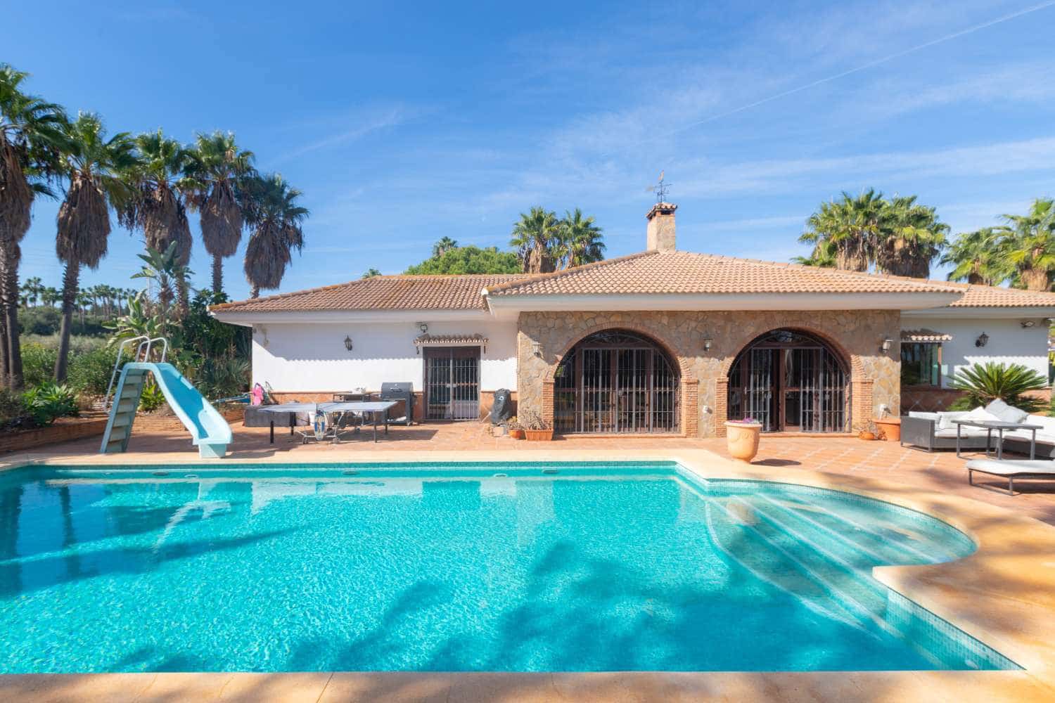 8 chambre Finca/Maison de Campagne à vendre à Alhaurin de la Torre avec piscine - 1 395 000 € (Ref: 9406205)
