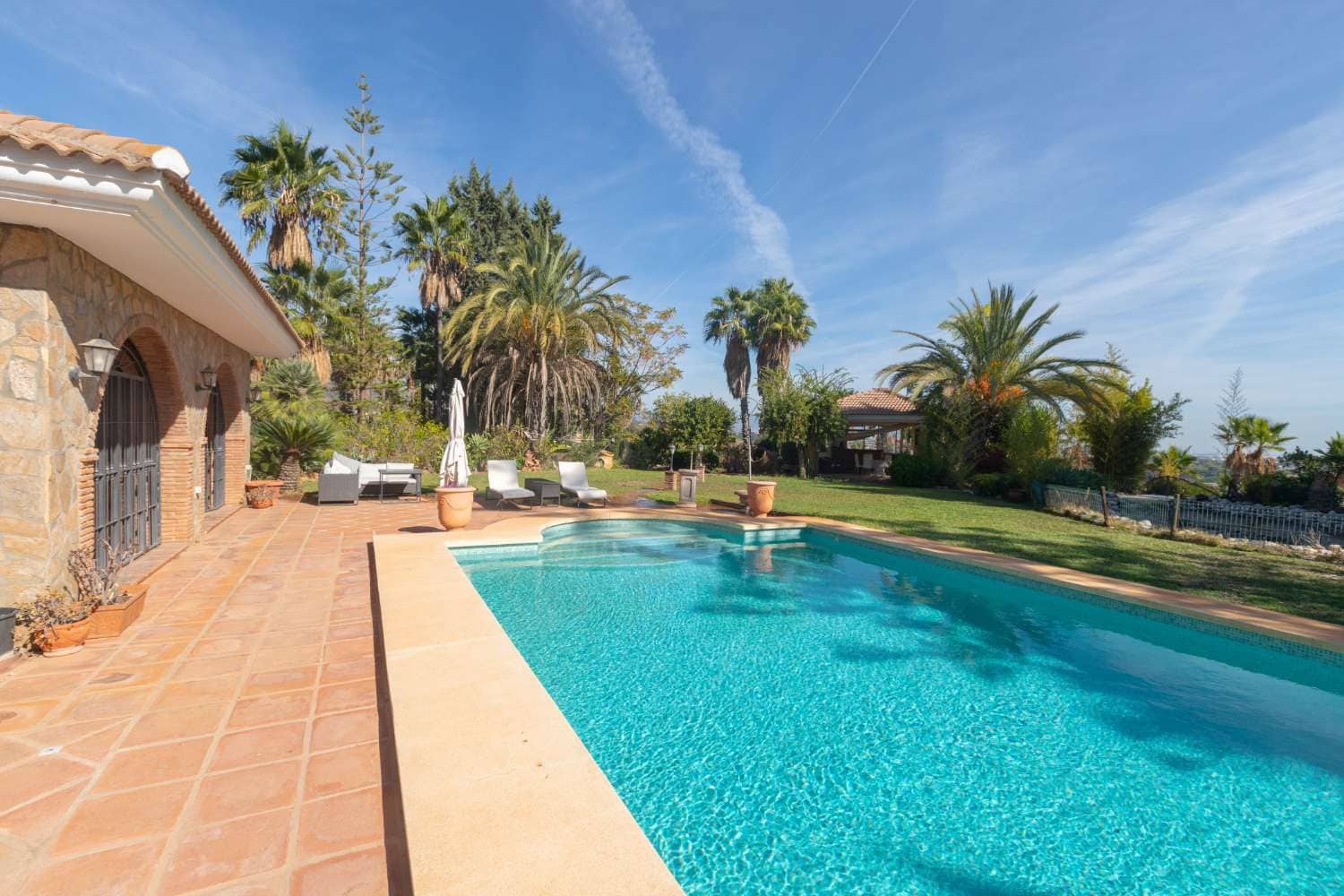 8 chambre Finca/Maison de Campagne à vendre à Alhaurin de la Torre avec piscine - 1 395 000 € (Ref: 9406205)