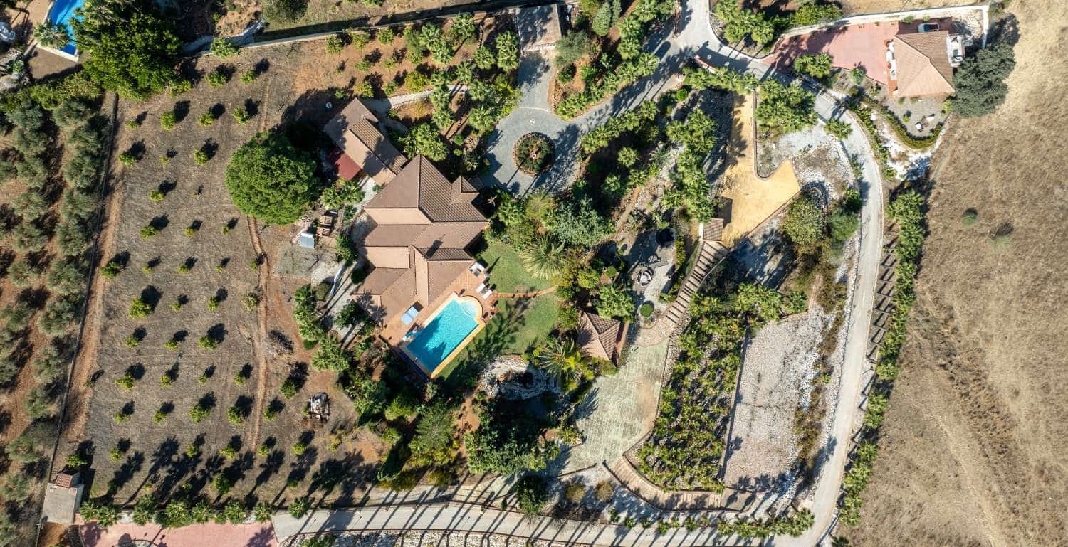 8 chambre Finca/Maison de Campagne à vendre à Alhaurin de la Torre avec piscine - 1 395 000 € (Ref: 9406205)