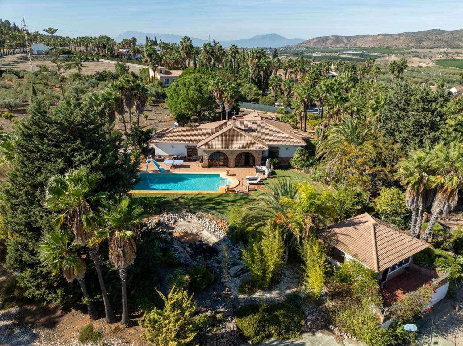 8 chambre Finca/Maison de Campagne à vendre à Alhaurin de la Torre avec piscine - 1 395 000 € (Ref: 9406205)