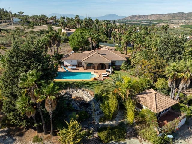 8 chambre Finca/Maison de Campagne à vendre à Alhaurín de la Torre avec piscine - 1 395 000 € (Ref: 9406205)