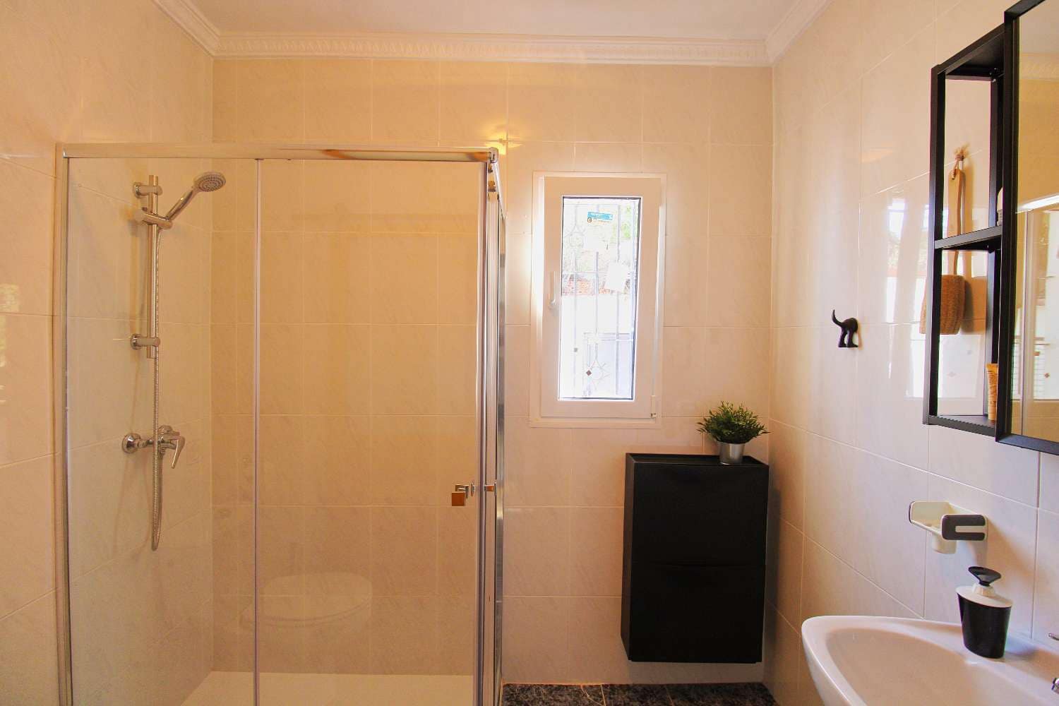 3 bedroom Finca/Country House for rent in Alhaurin de la Torre - € 1,200 (Ref: 9418931)