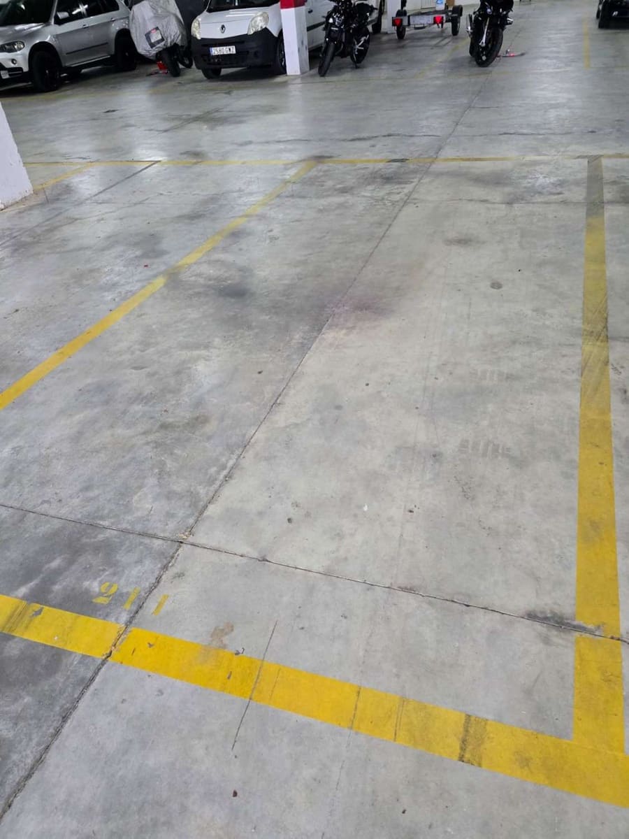 Garage for sale in Alhaurin de la Torre - € 8,000 (Ref: 9436657)