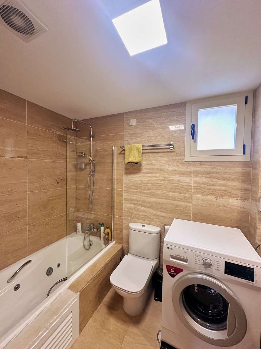 2 soveværelse Lejlighed til leje i Alhaurin de la Torre med swimmingpool - € 1.600 (Ref: 9450124)