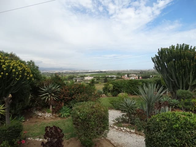 3 sypialnia Willa do wynajęcia w Alhaurin de la Torre z basenem garażem - 2 500 € (Ref: 9465155)