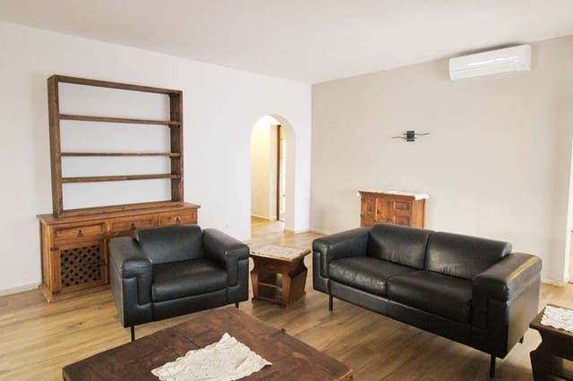 3 bedroom Villa for rent in Alhaurín de la Torre with pool garage - € 2,500 (Ref: 9465155)