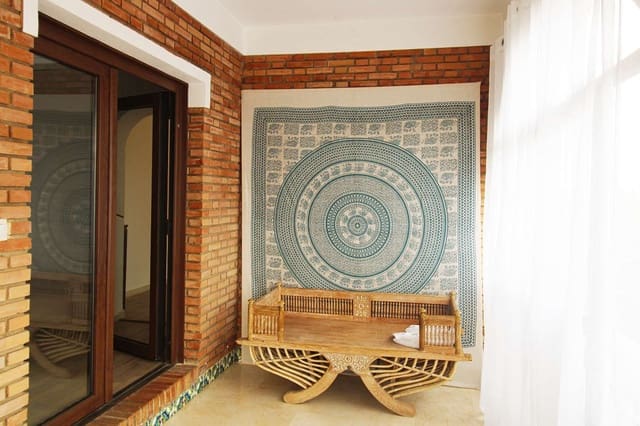 3 bedroom Villa for rent in Alhaurín de la Torre with pool garage - € 2,500 (Ref: 9465155)