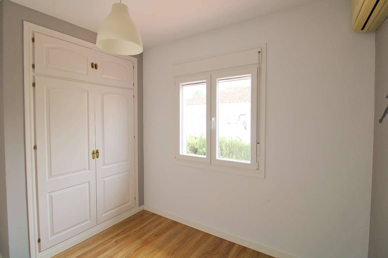 4 bedroom Villa for rent in Alhaurin de la Torre with pool - € 3,000 (Ref: 9508262)