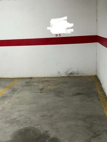 Autotalli myytävänä paikassa Alhaurín de la Torre - 7 500 € (Ref: 9533158)