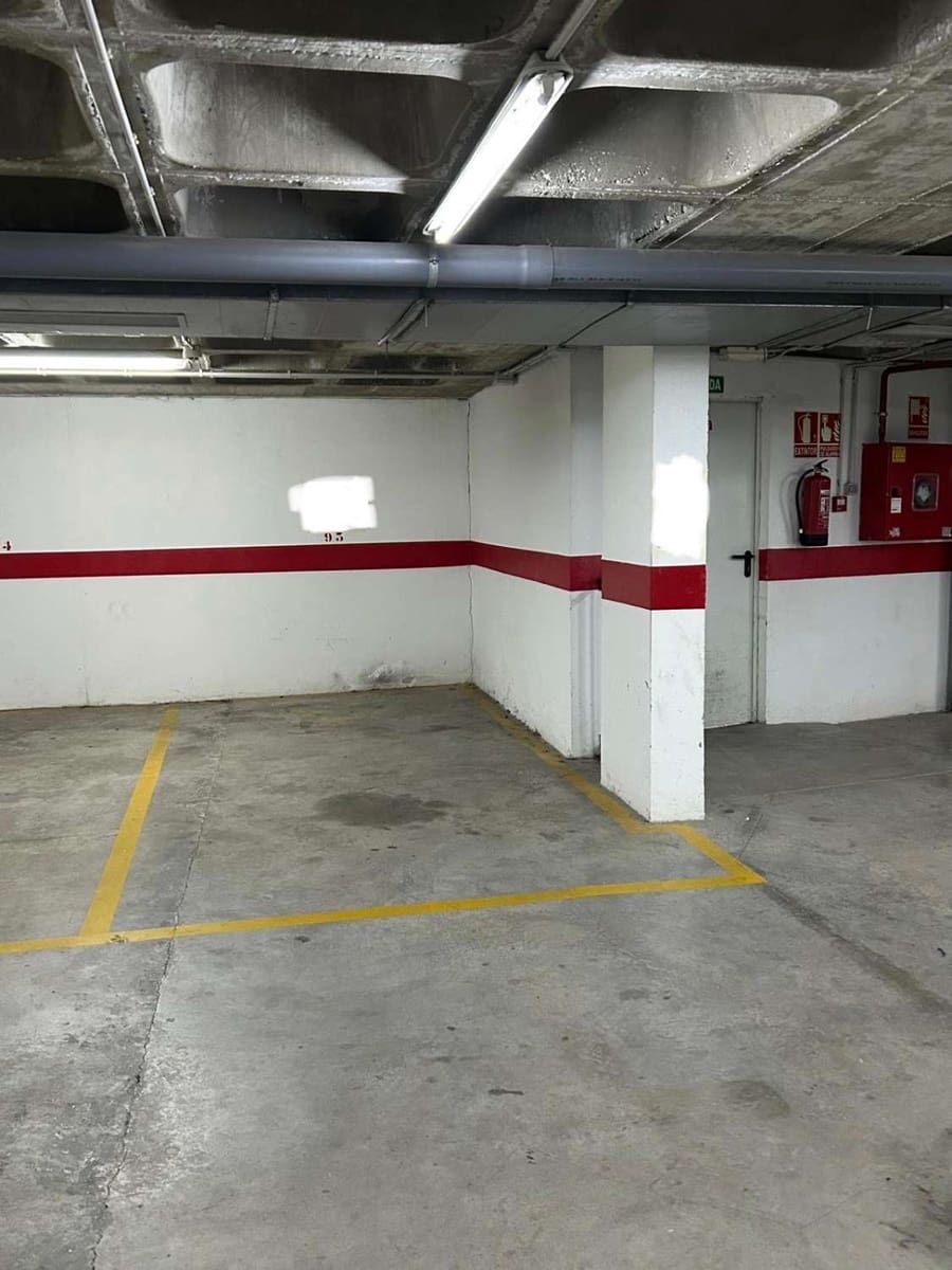 Garage te koop in Alhaurin de la Torre - € 7.500 (Ref: 9533158)
