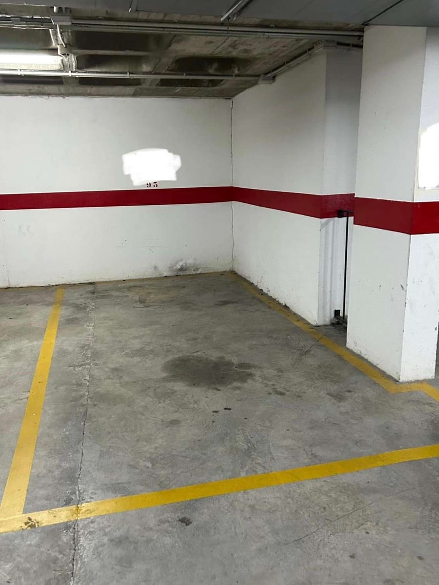 Garage te koop in Alhaurin de la Torre - € 7.500 (Ref: 9533158)