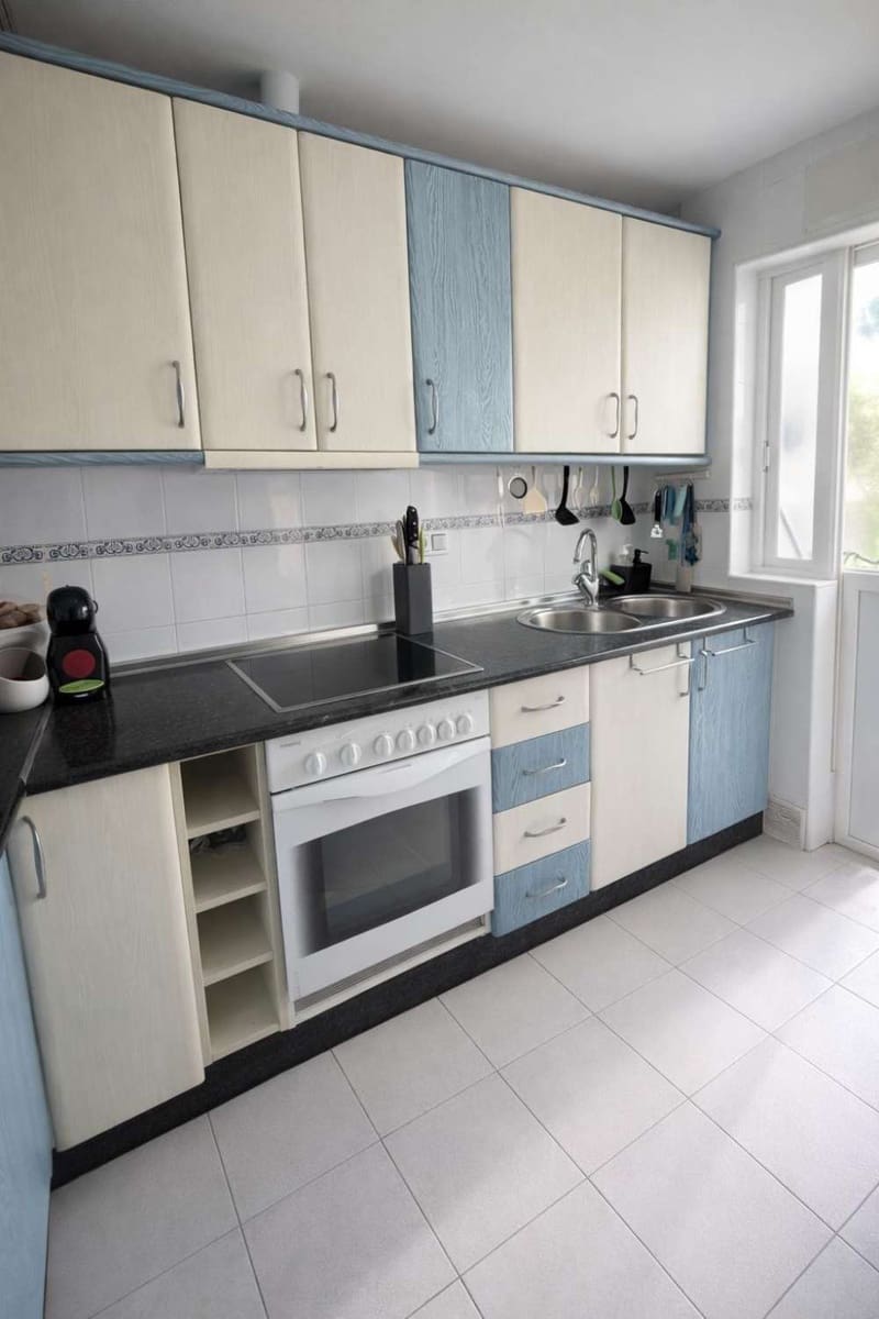 3 bedroom Flat for sale in Torremolinos with pool - € 390,000 (Ref: 9540753)