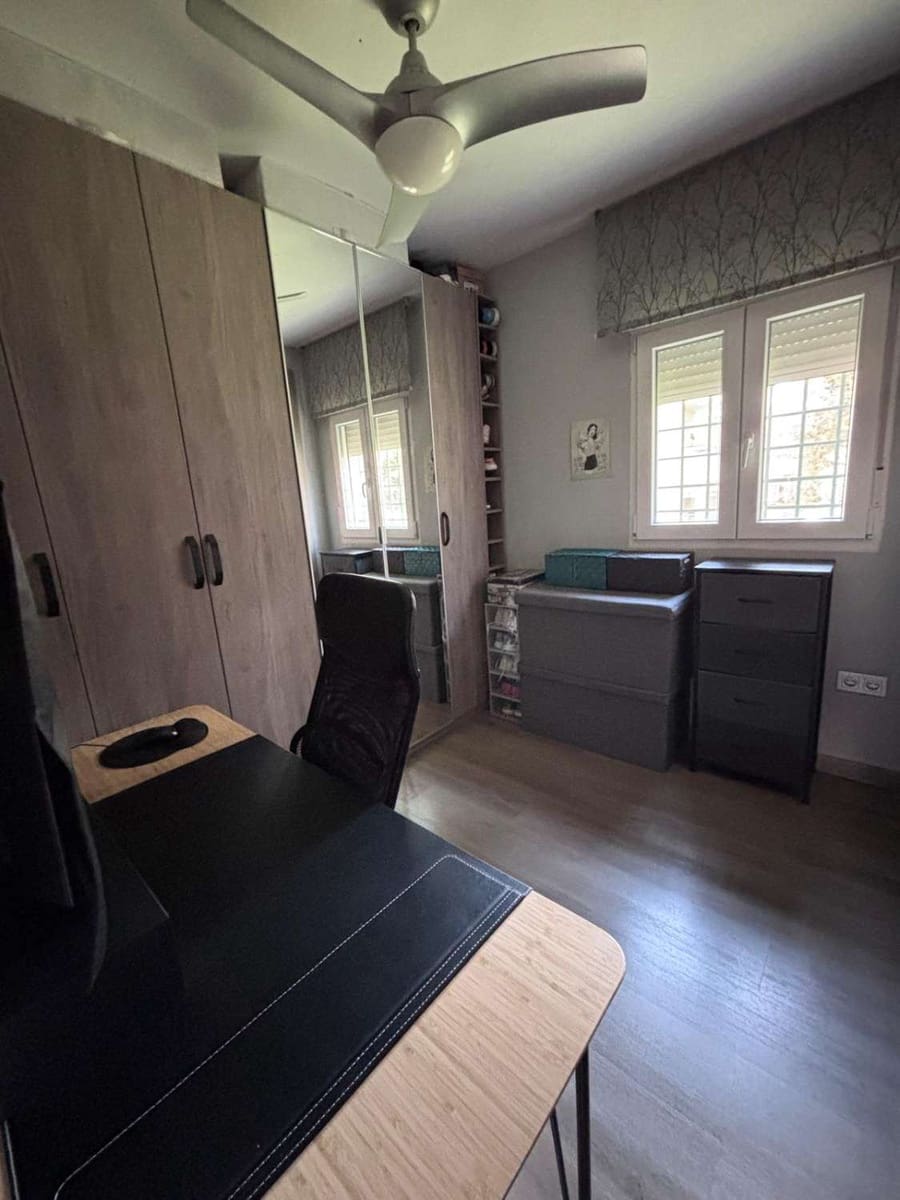 3 bedroom Flat for sale in Torremolinos with pool - € 390,000 (Ref: 9540753)