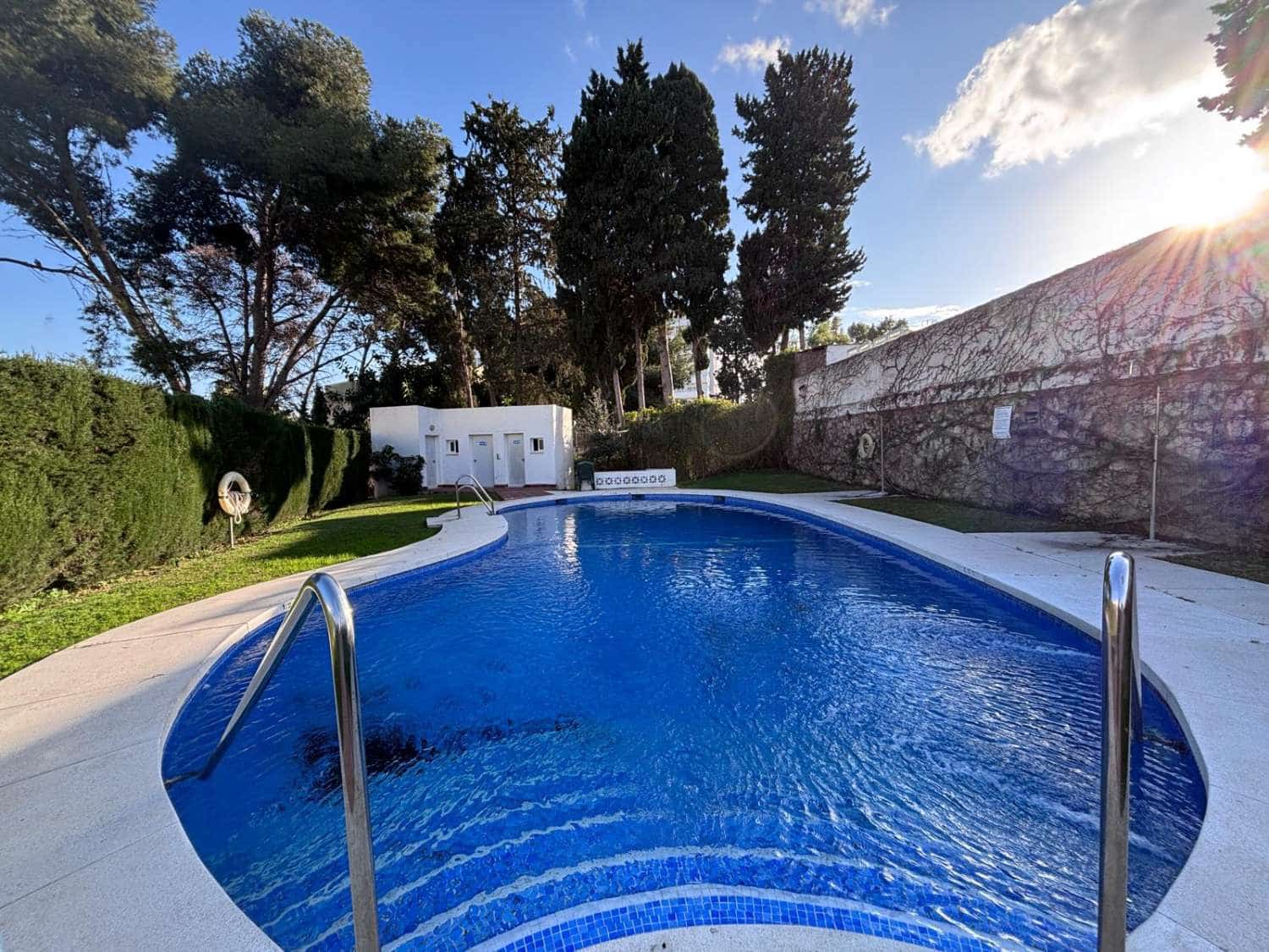 3 bedroom Flat for sale in Torremolinos with pool - € 390,000 (Ref: 9540753)