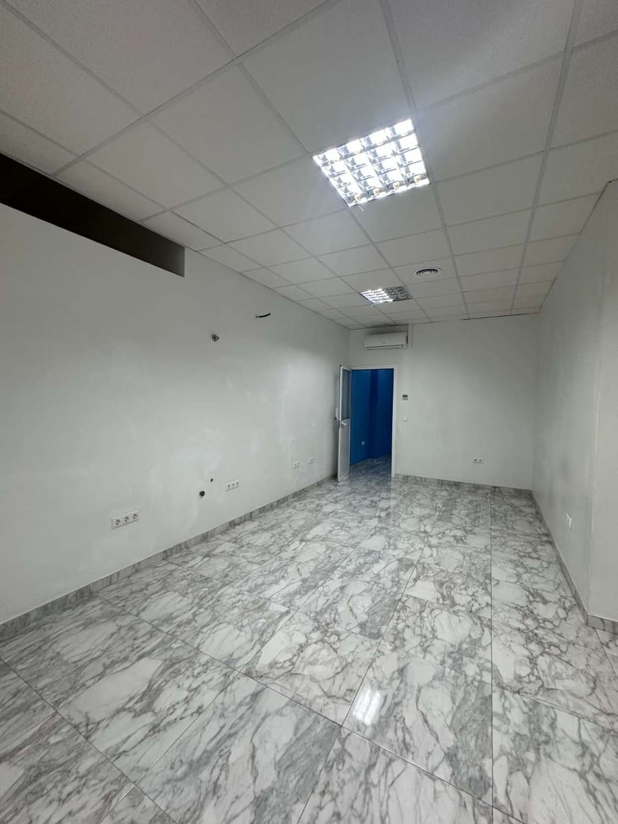 Commercieel te huur in Alhaurin de la Torre - € 950 (Ref: 9543010)