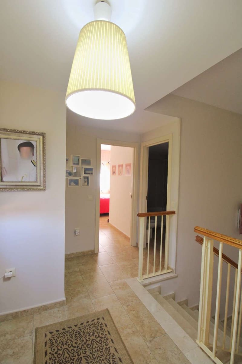 4 slaapkamer Halfvrijstaande villa te koop in Alhaurin de la Torre met zwembad - € 550.000 (Ref: 9560885)