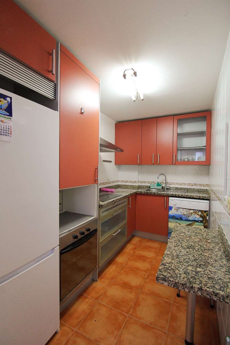 3 bedroom Flat for rent in Alhaurin de la Torre - € 1,100 (Ref: 9570574)