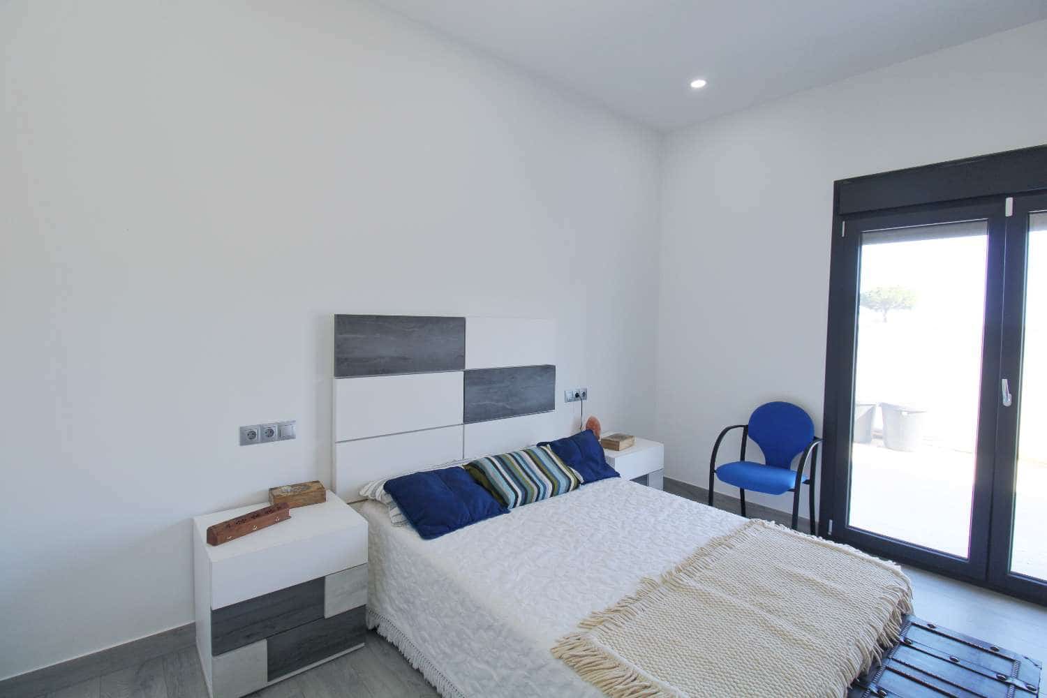 4 soveværelse Villa til salg i Alhaurin de la Torre med swimmingpool - € 810.000 (Ref: 9594600)