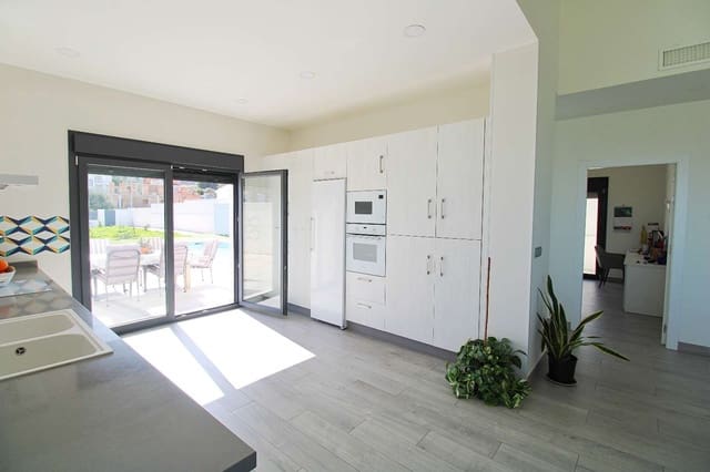 4 soveværelse Villa til salg i Alhaurín de la Torre med swimmingpool - € 810.000 (Ref: 9594600)