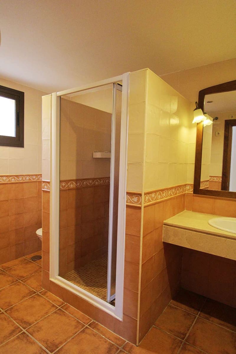 5 slaapkamer Villa te huur in Alhaurin de la Torre met zwembad - € 4.200 (Ref: 9594601)