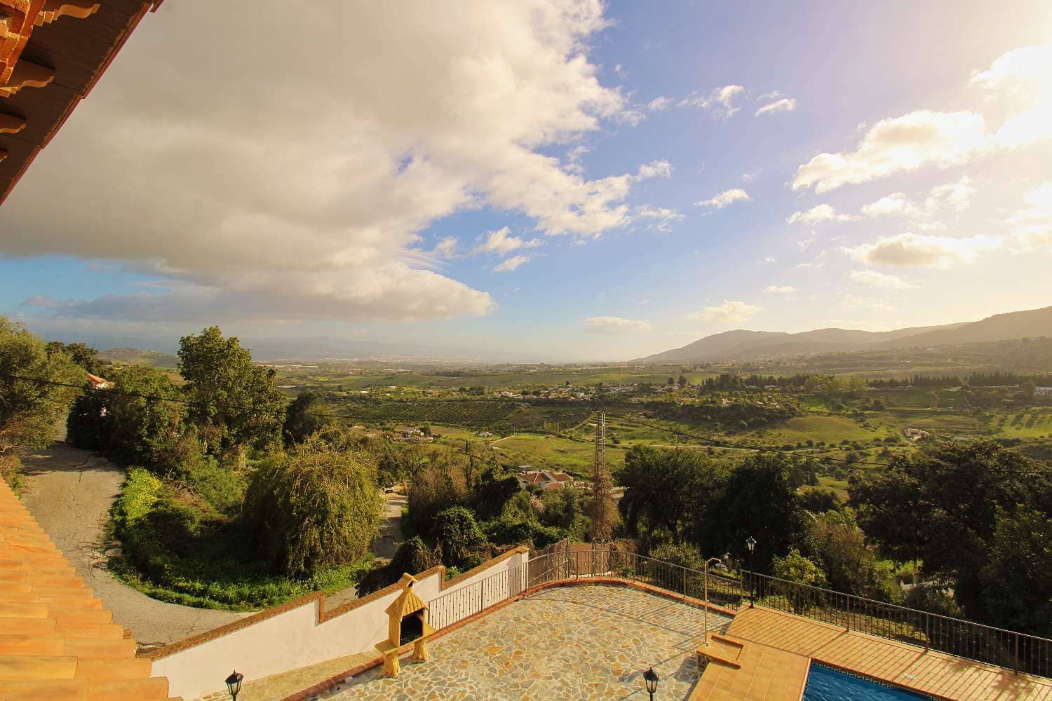 5 slaapkamer Villa te huur in Alhaurin de la Torre met zwembad - € 4.200 (Ref: 9594601)