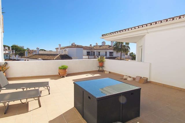 Appartement de 2 chambres à louer à Mijas avec piscine garage - 1 800 € (Ref: 9607162)