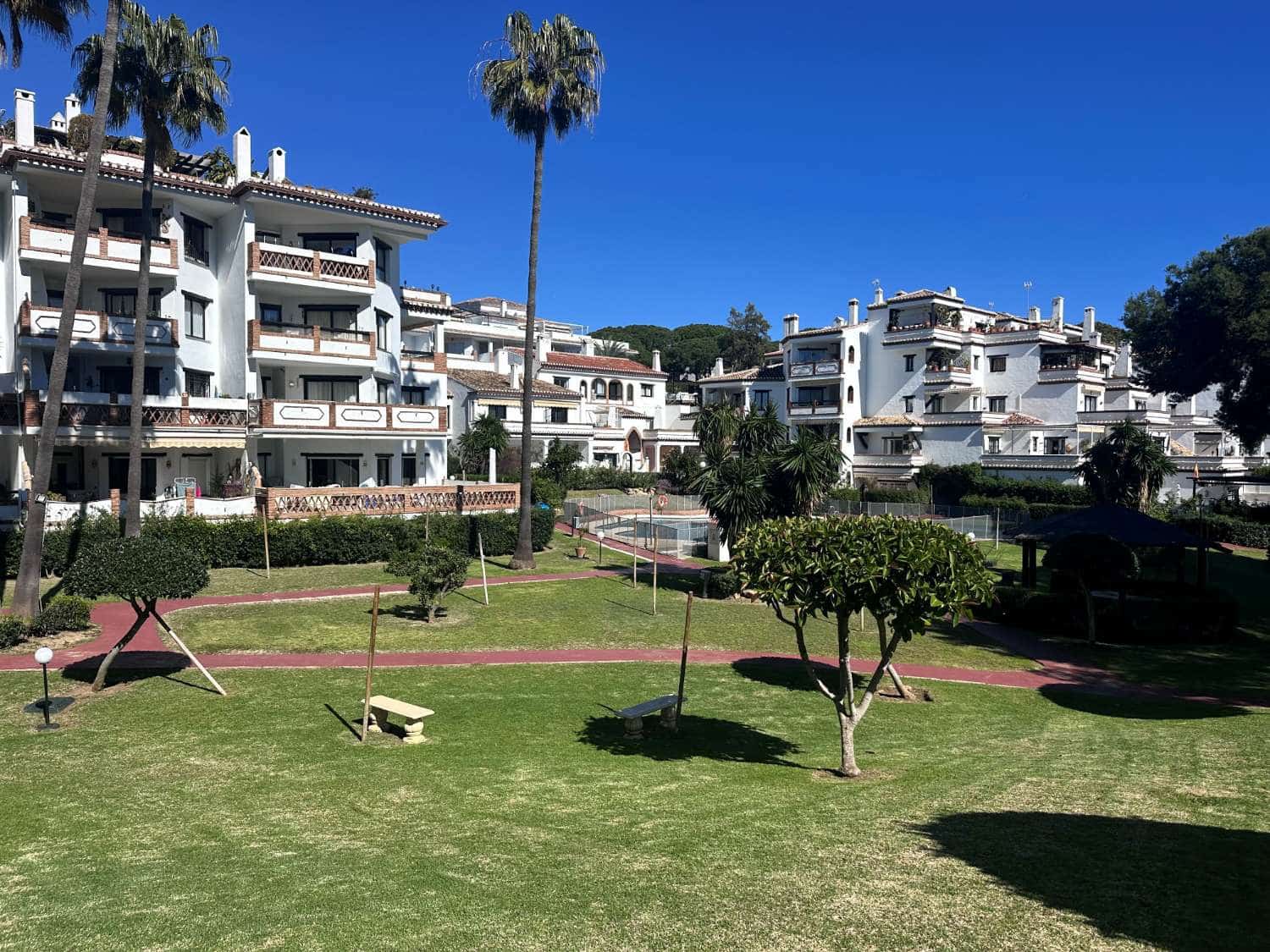 2 quarto Apartamento para arrendar em Mijas com piscina garagem - 1 800 € (Ref: 9607162)