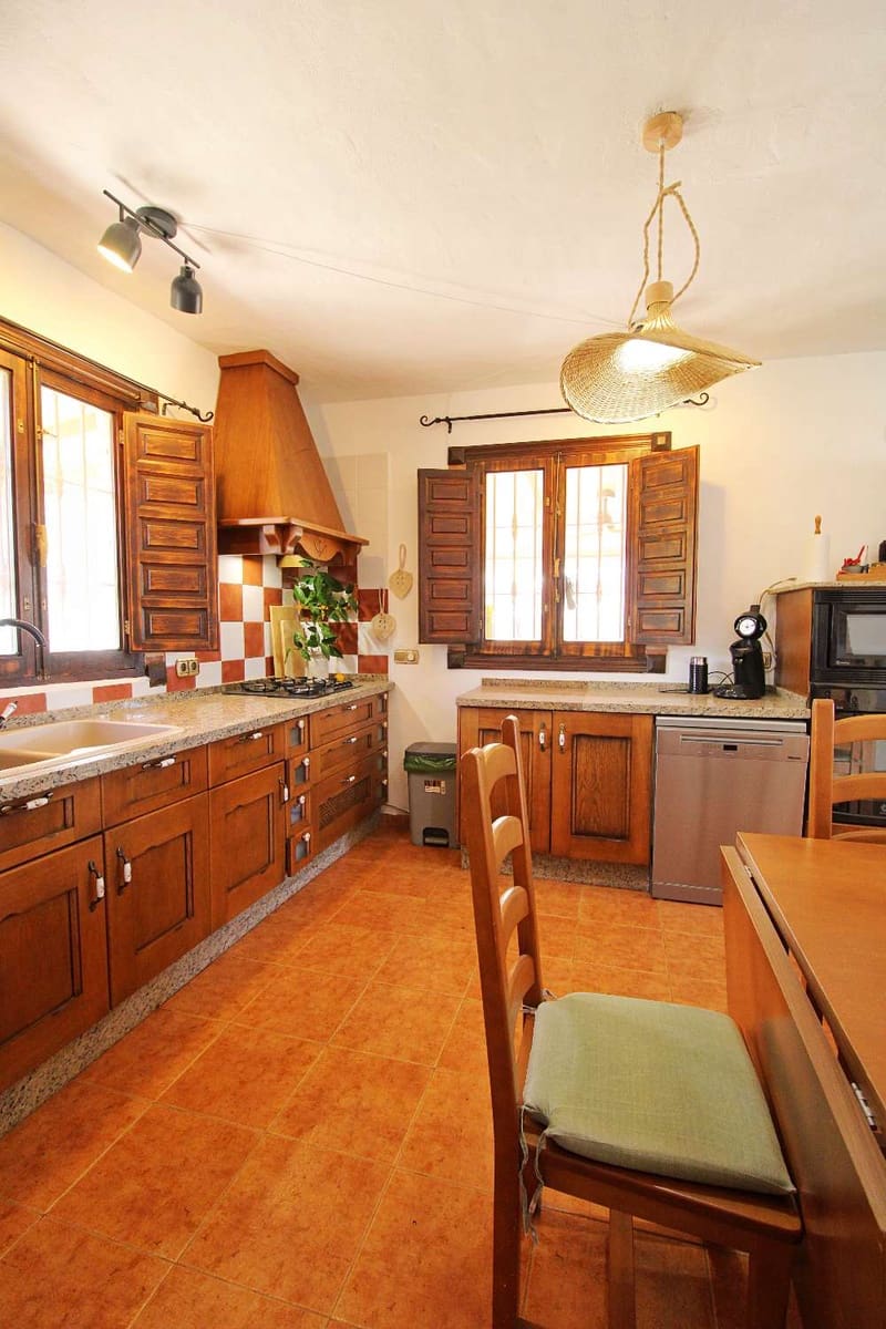 3 sovrum Finca/Hus på landet till salu i Alora med pool - 298 000 € (Ref: 9610794)