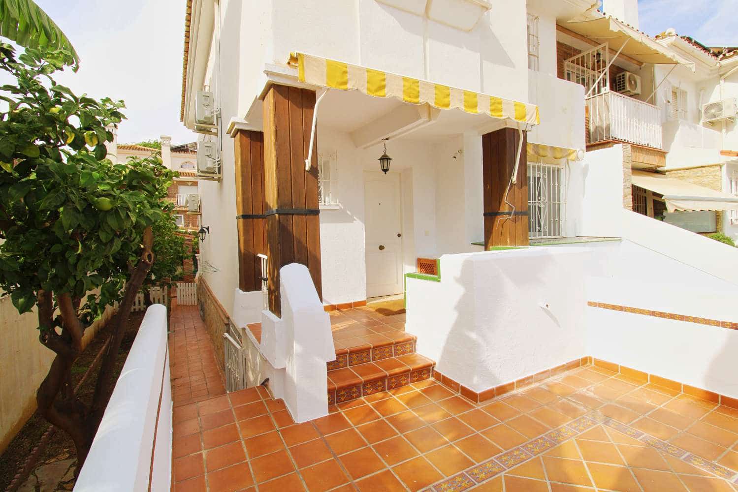 3 camera da letto Villetta Bifamiliare da affittare in Alhaurin de la Torre con piscina garage - 1.600 € (Rif: 9636410)