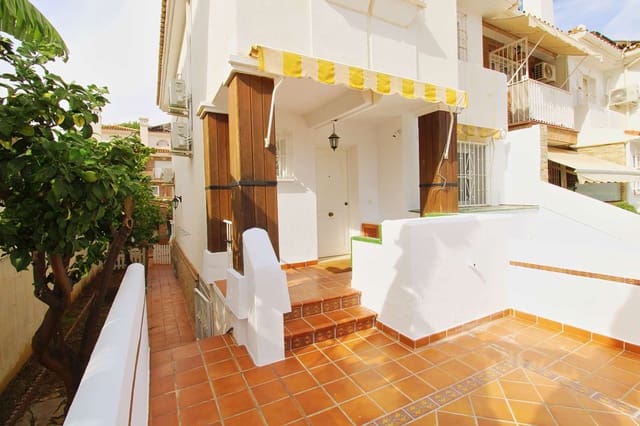 3 Zimmer Doppelhaus zu vermieten in Alhaurín de la Torre mit Pool Garage - 1.600 € (Ref: 9636410)