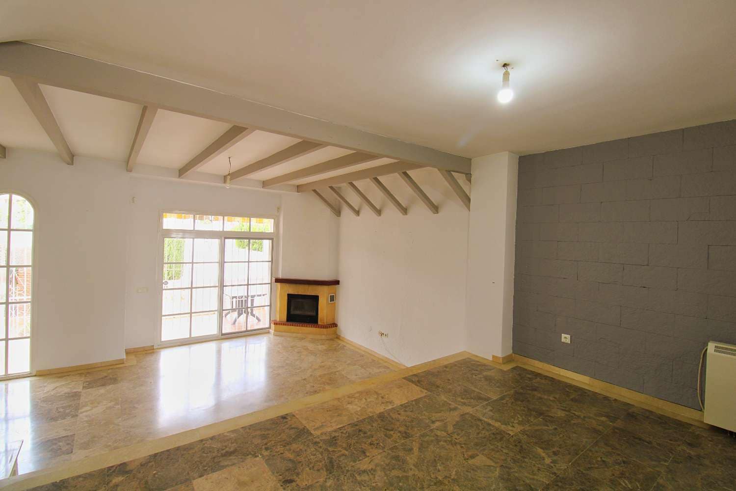 3 camera da letto Villetta Bifamiliare da affittare in Alhaurin de la Torre con piscina garage - 1.600 € (Rif: 9636410)