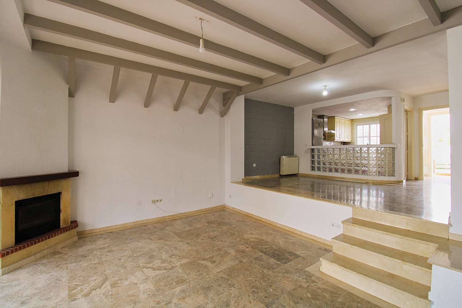 3 camera da letto Villetta Bifamiliare da affittare in Alhaurin de la Torre con piscina garage - 1.600 € (Rif: 9636410)