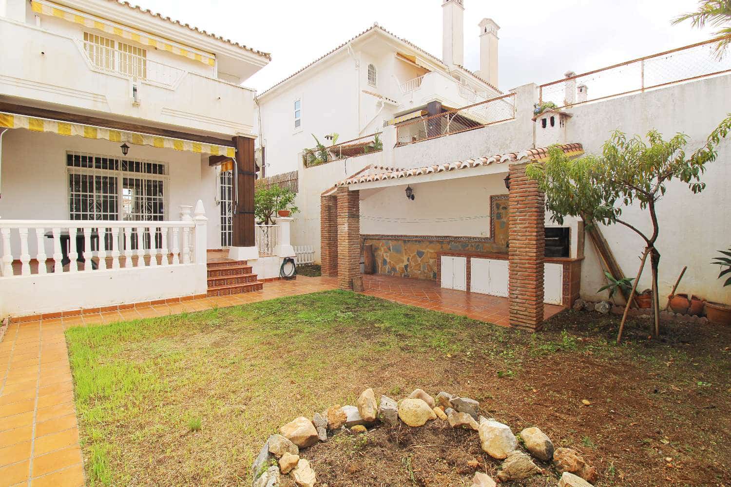 3 camera da letto Villetta Bifamiliare da affittare in Alhaurin de la Torre con piscina garage - 1.600 € (Rif: 9636410)