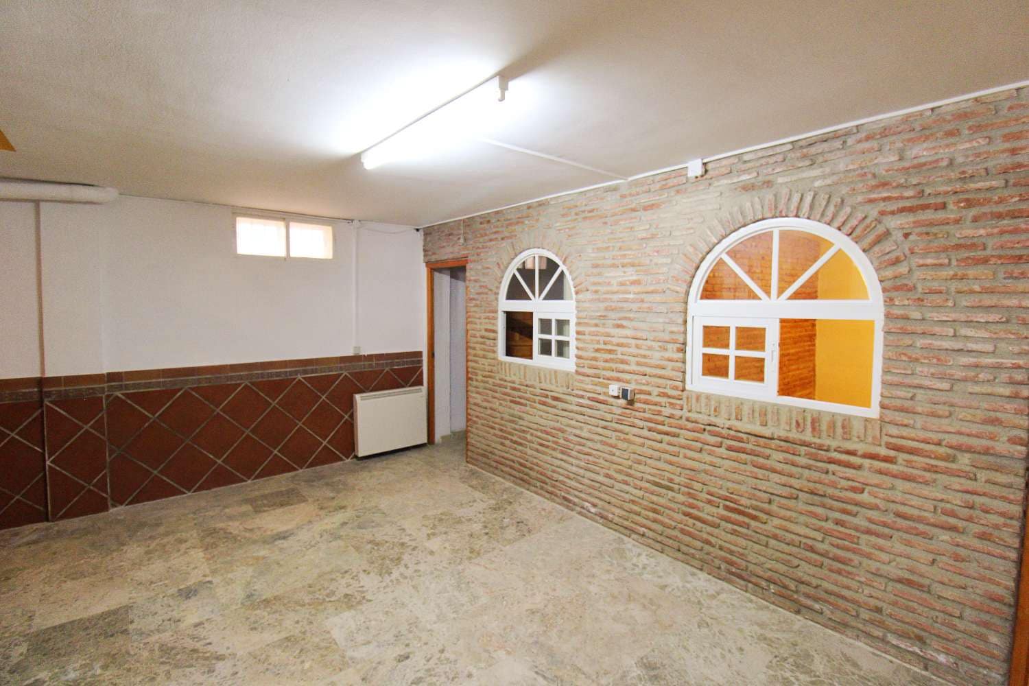 3 camera da letto Villetta Bifamiliare da affittare in Alhaurin de la Torre con piscina garage - 1.600 € (Rif: 9636410)