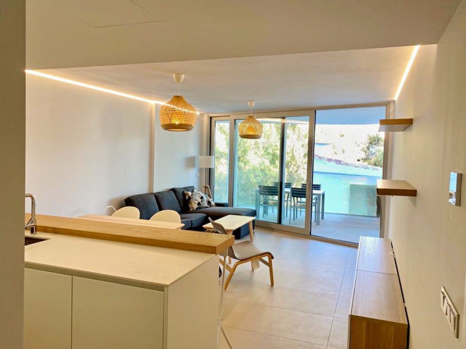 2 soverom Strandleiligheter til leie i Fuengirola med svømmebasseng garasje - € 1 600 (Ref: 9639055)