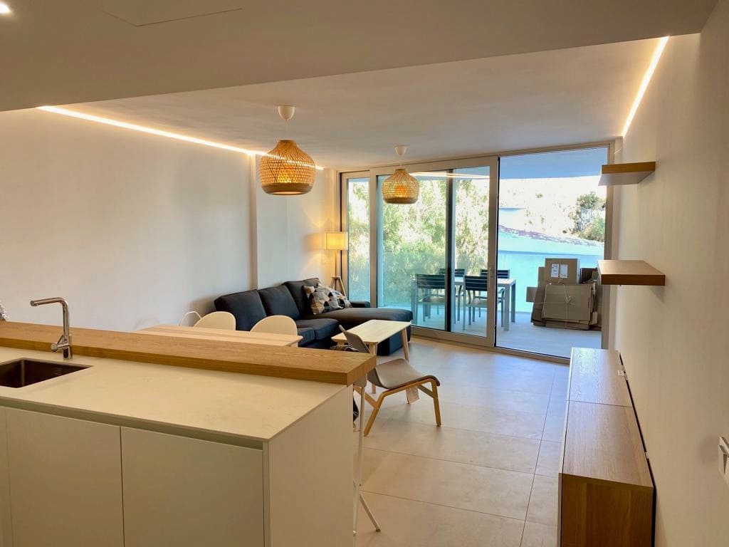 2 soverom Strandleiligheter til leie i Fuengirola med svømmebasseng garasje - € 1 600 (Ref: 9639055)