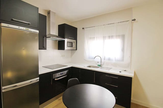 2 Zimmer Wohnung zu vermieten in Alhaurín de la Torre - 1.100 € (Ref: 9665876)