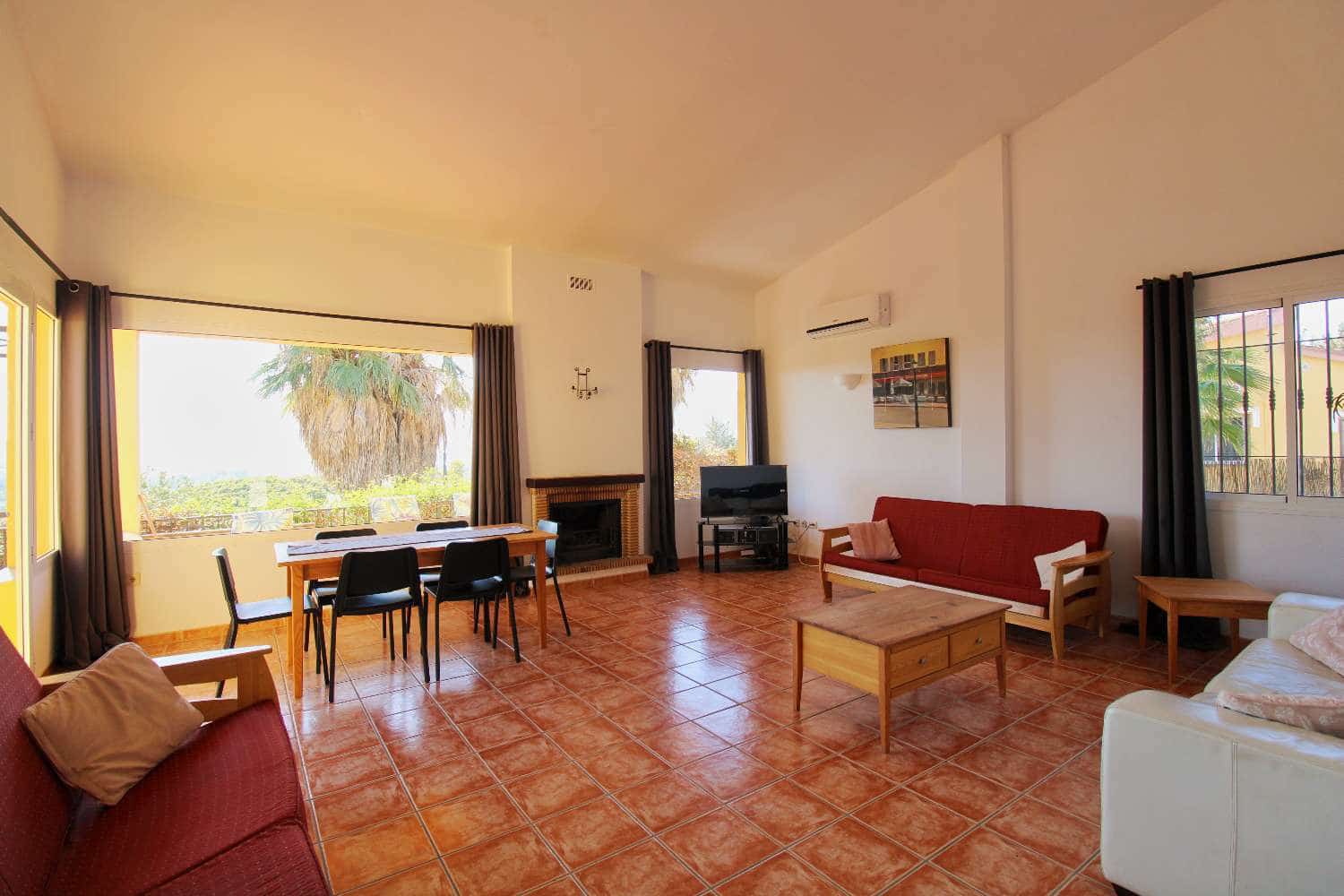 Chalet de 3 habitaciones en Alhaurín de la Torre en venta con piscina - 725.000 € (Ref: 9714469)