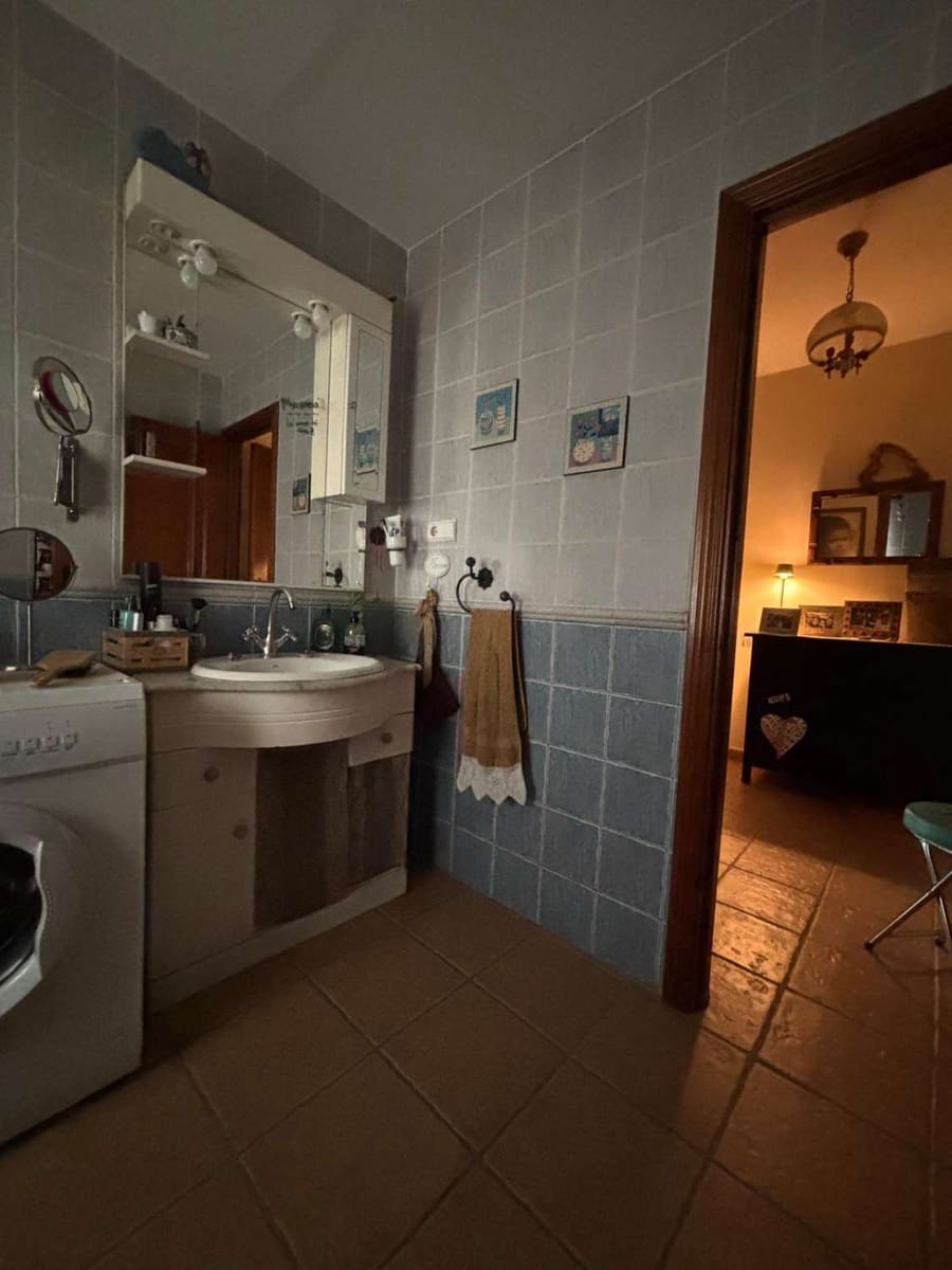 4 bedroom Villa for sale in Alhaurin de la Torre with pool - € 720,000 (Ref: 9731650)