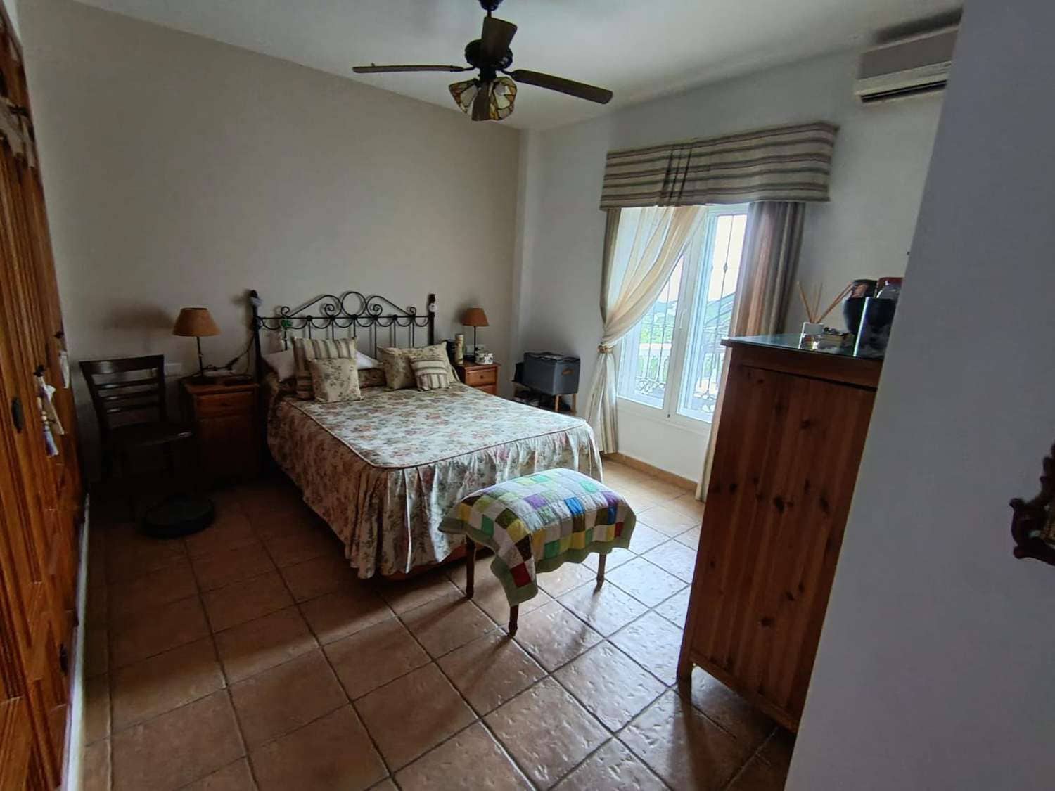 4 bedroom Villa for sale in Alhaurin de la Torre with pool - € 720,000 (Ref: 9731650)