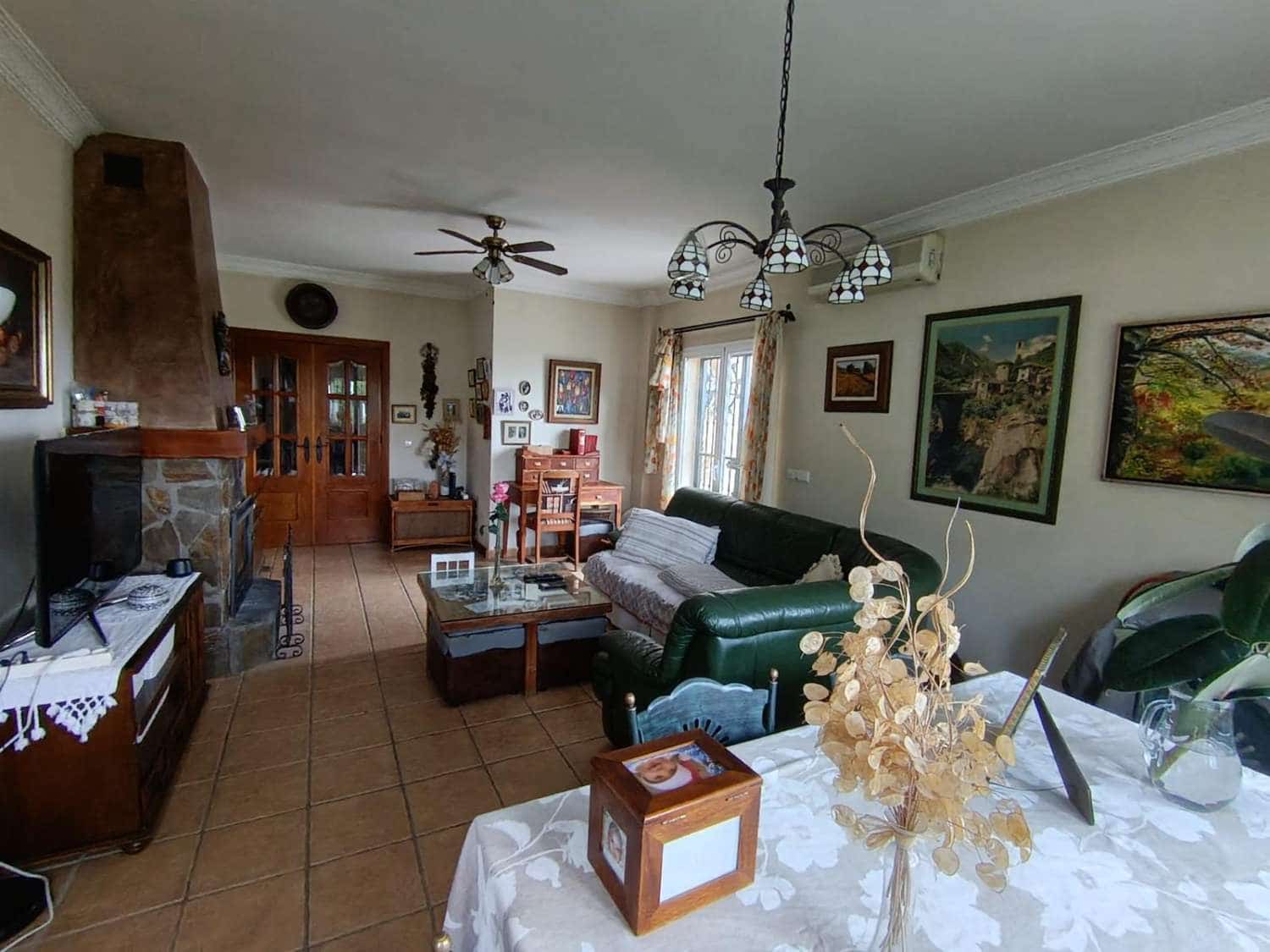 4 bedroom Villa for sale in Alhaurin de la Torre with pool - € 720,000 (Ref: 9731650)