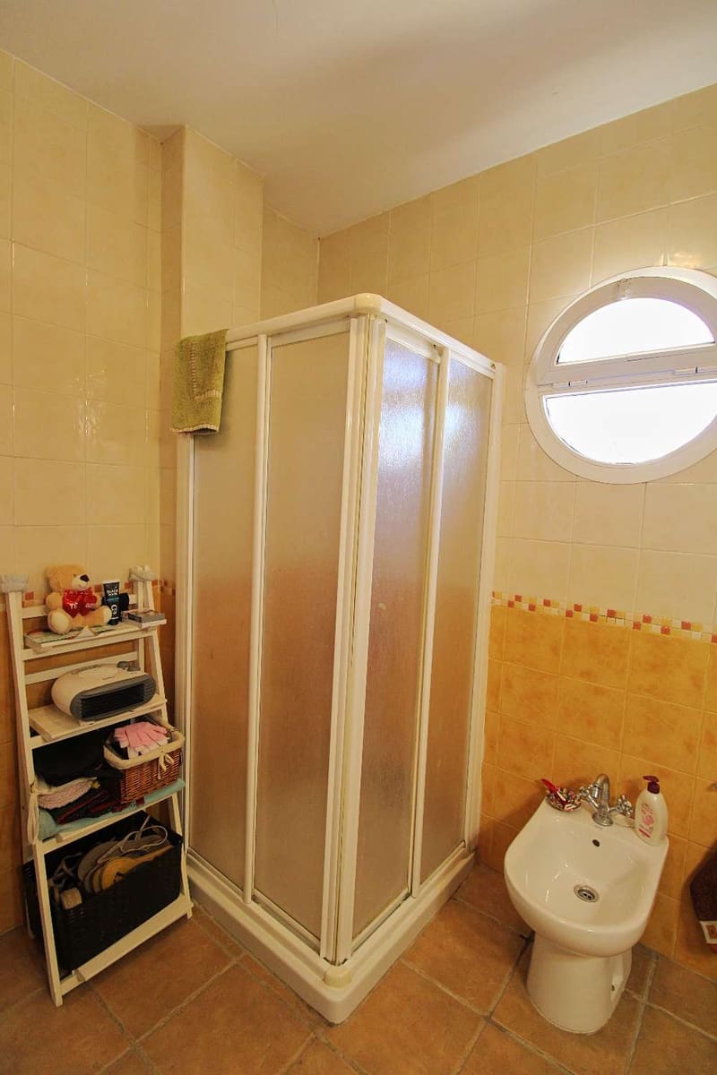 4 bedroom Villa for sale in Alhaurin de la Torre with pool - € 720,000 (Ref: 9731650)