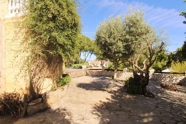 4 sypialnia Willa na sprzedaż w Alhaurín de la Torre z basenem - 720 000 € (Ref: 9731650)