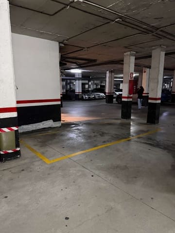 Garasje til salgs i Ciudad Jardín, Málaga by - € 16 500 (Ref: 9796128)