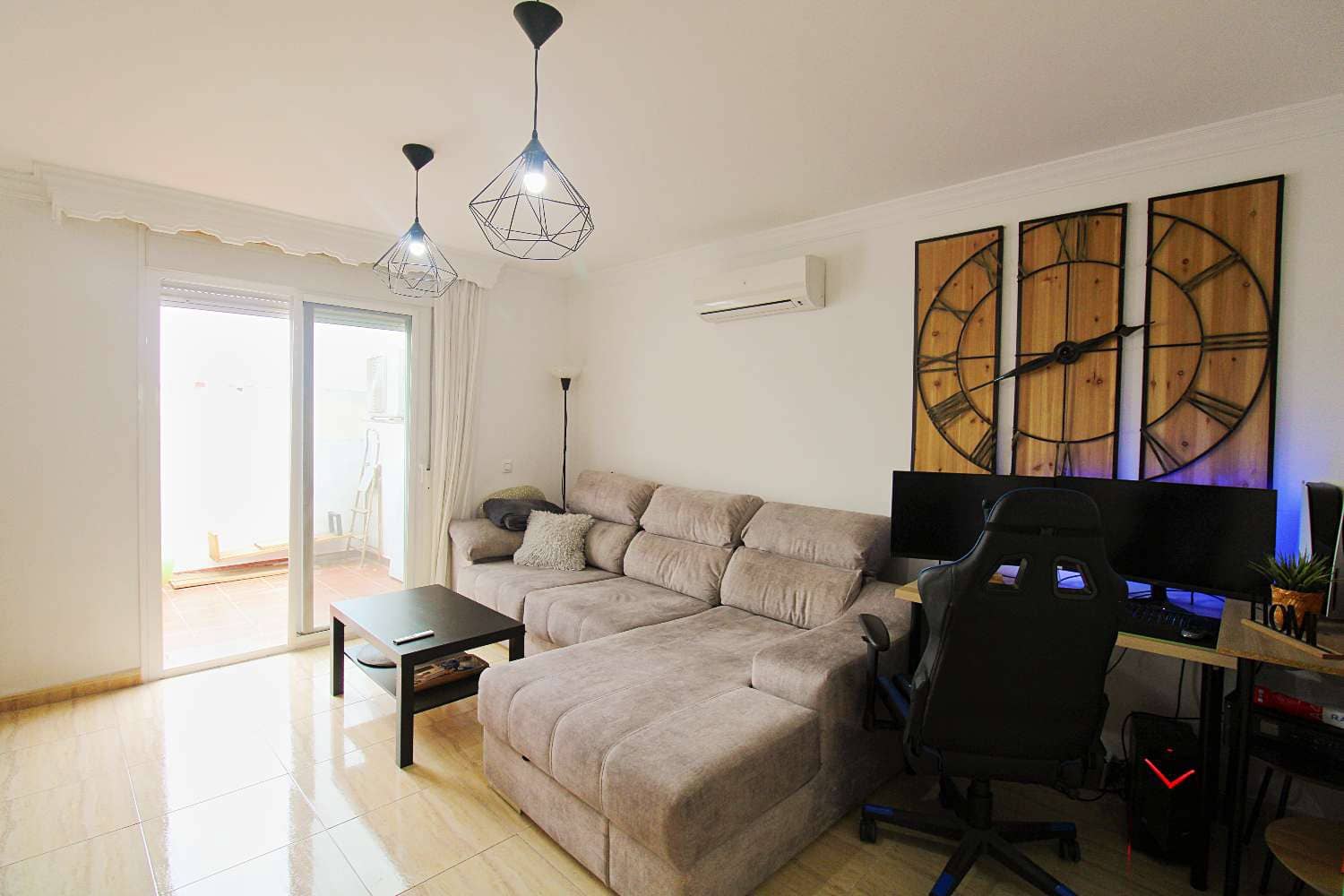 Apartamento de 2 habitaciones en Alhaurín de la Torre en venta con garaje - 255.000 € (Ref: 9806048)