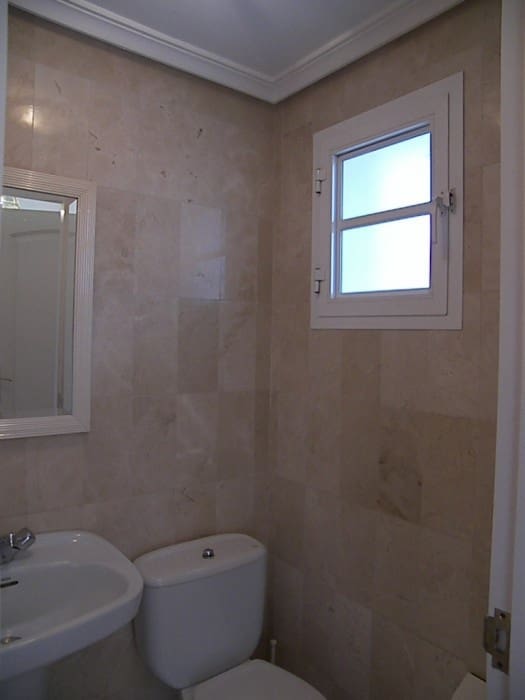 3 sovrum Radhus att hyra i Alhaurin de la Torre med pool garage - 1 000 € (Ref: 980656)