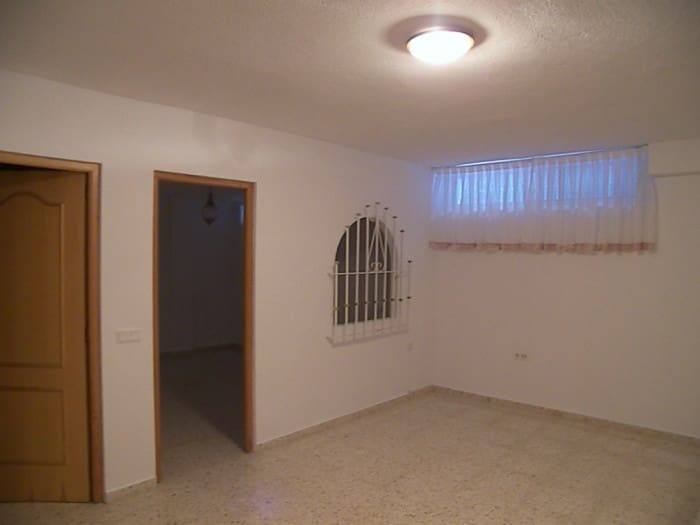 3 sovrum Radhus att hyra i Alhaurin de la Torre med pool garage - 1 000 € (Ref: 980656)