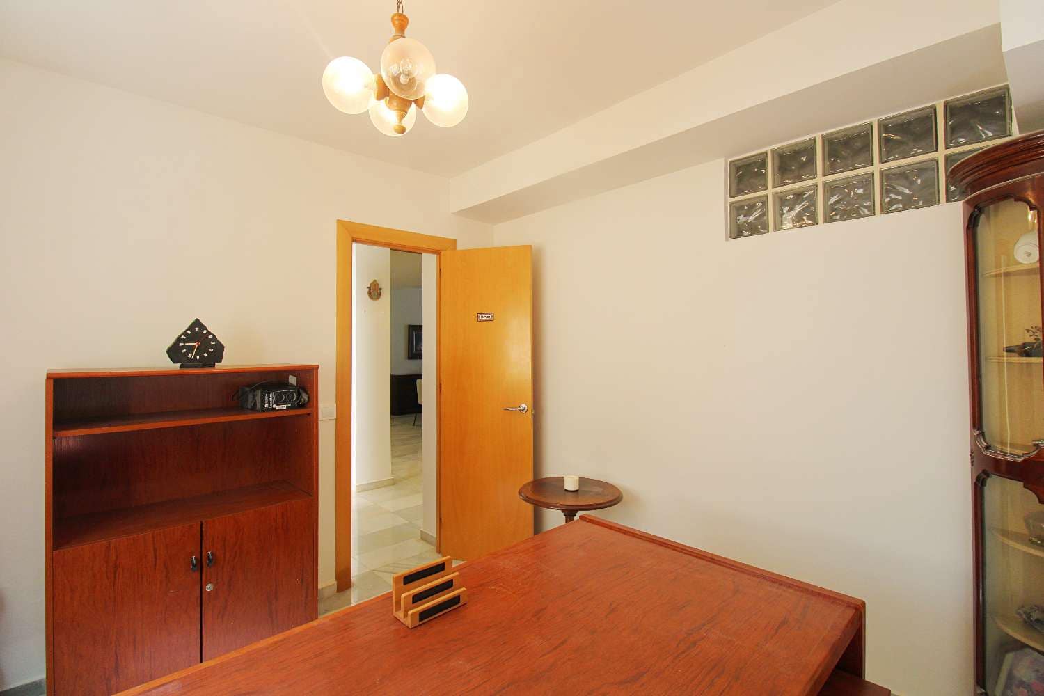 5 soveværelse Villa til leje i Malaga by med swimmingpool garage - € 4.500 (Ref: 9848982)